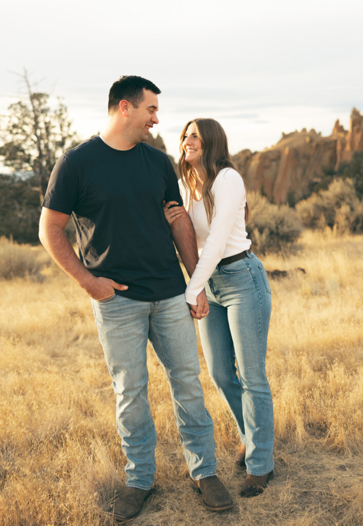 bend oregon engagement photographer