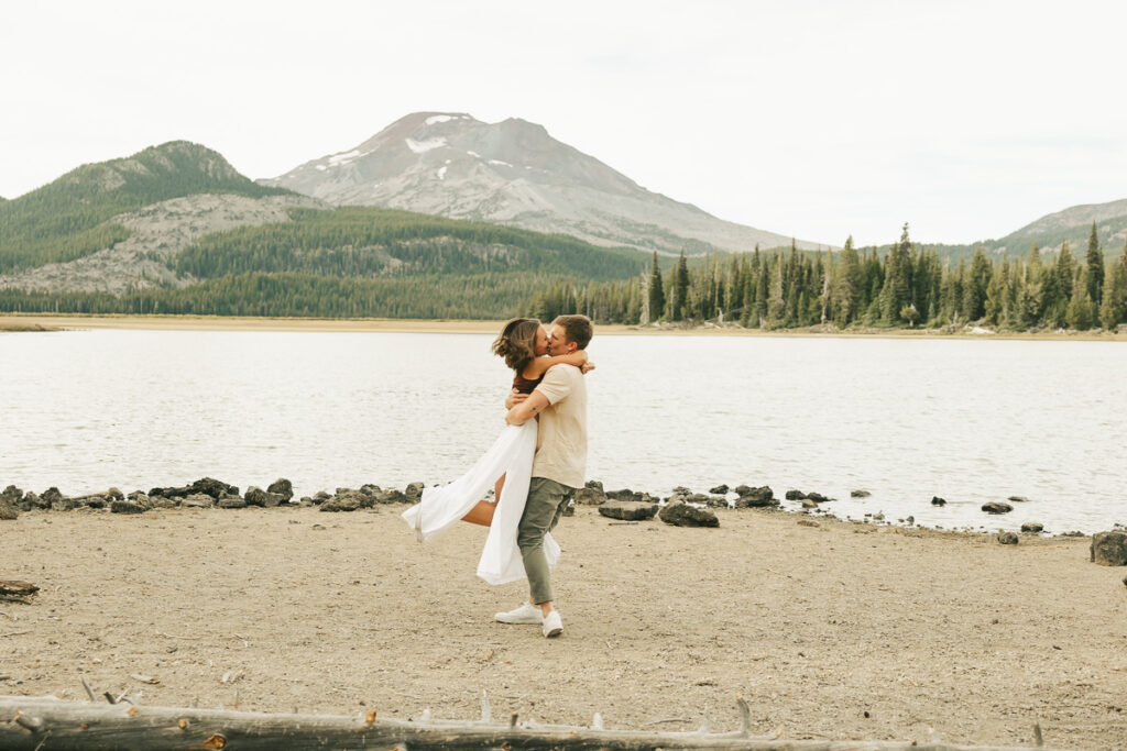 bend wedding photographer