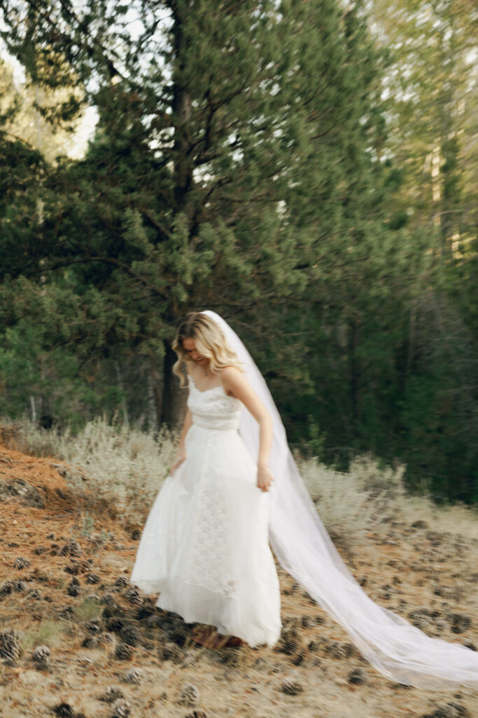 documentary photo of bride walking at wedding