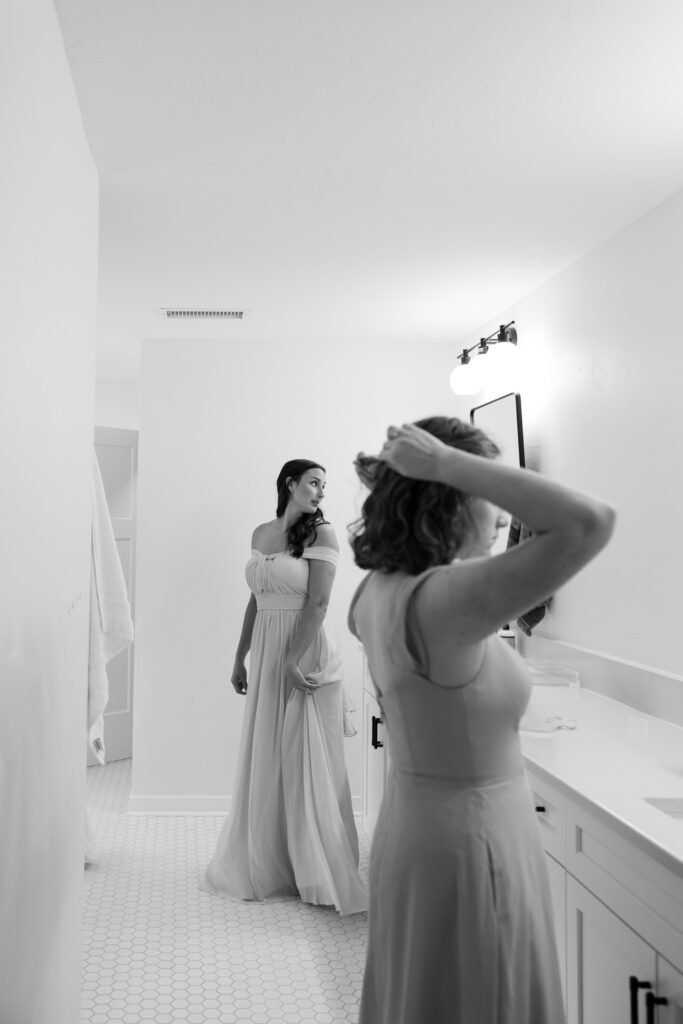 bridesmaids getting ready