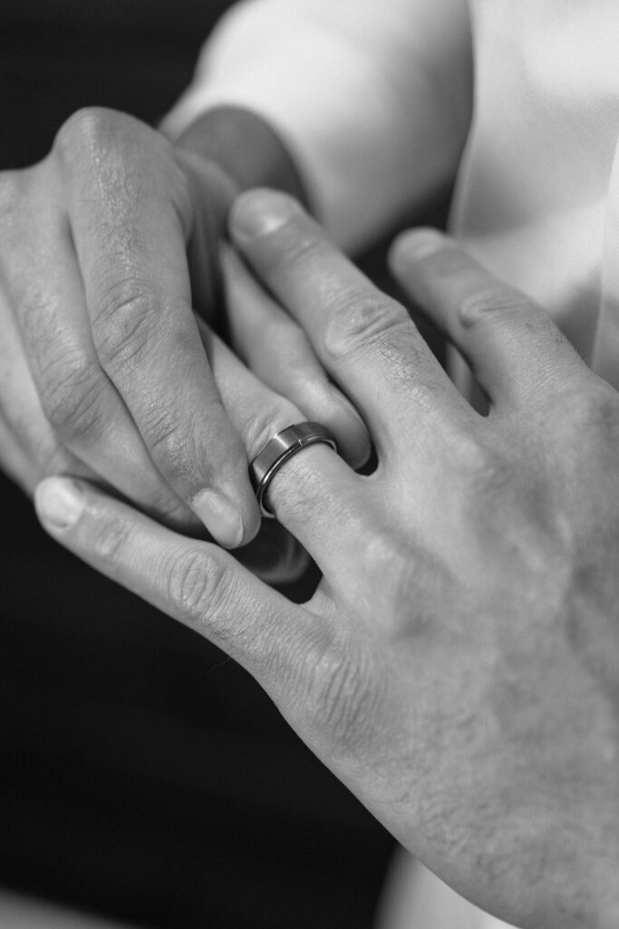 groom ring shoe