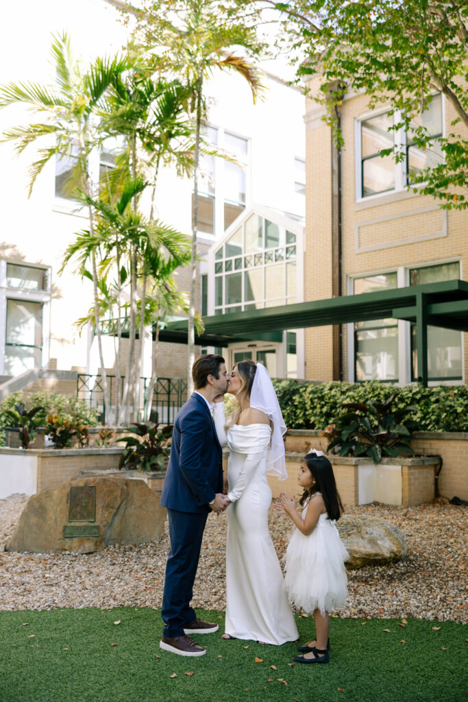 clearwater courthouse wedding ceremony first kiss